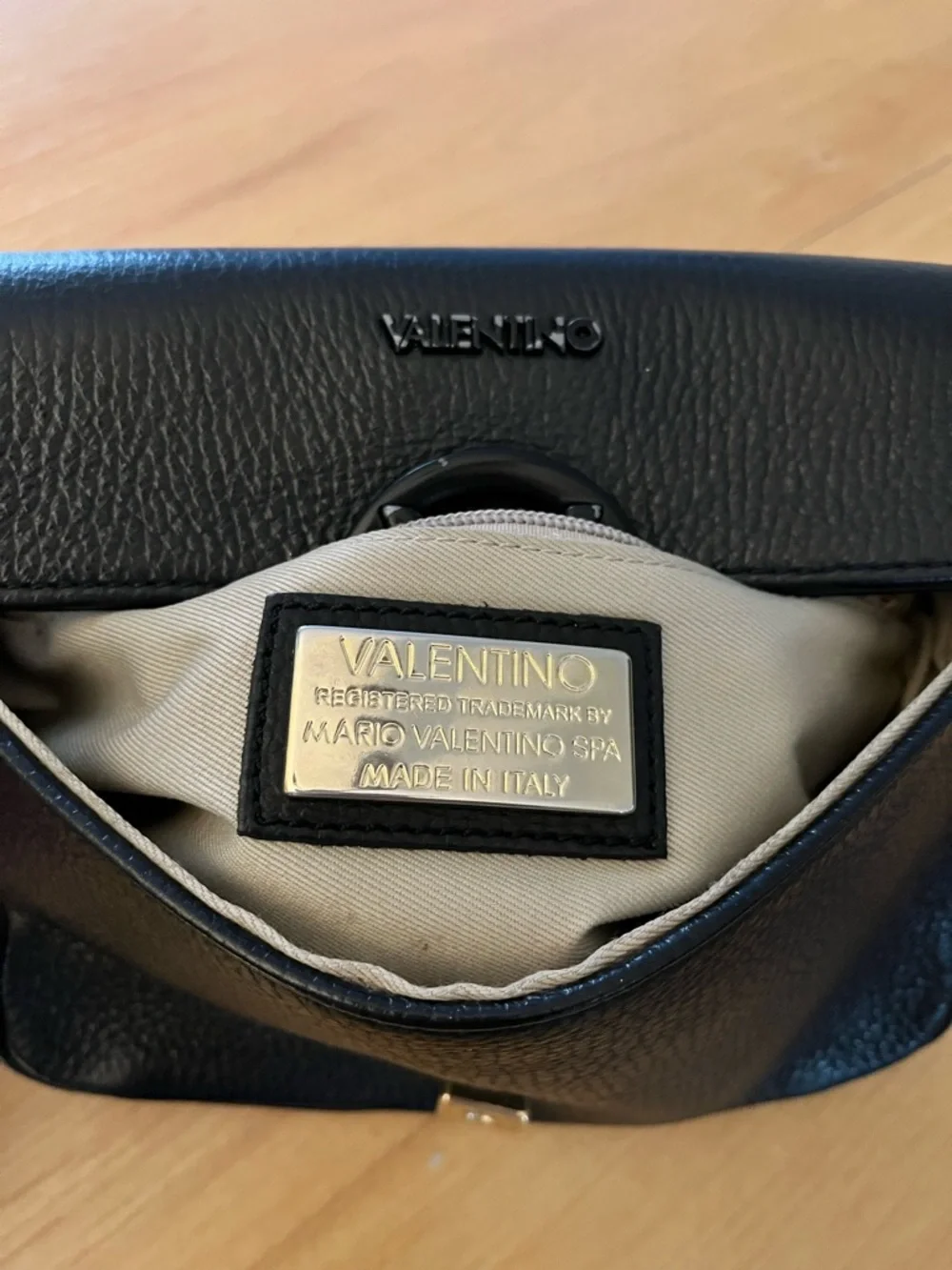 Valentino By Mario Valentino Black Pebbled Leather Shoulder Bag with Chain Strap - Picture 2 of 5